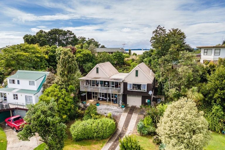Photo of property in 10 Moana Drive, Tanners Point, Katikati, 3177