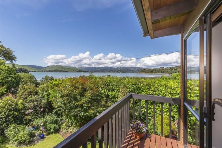 Photo of property in 172 Paremata Road, Paremata, Porirua, 5024