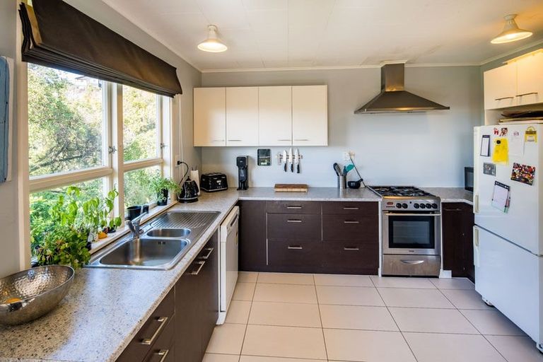 Photo of property in 33 Verviers Street, Karori, Wellington, 6012