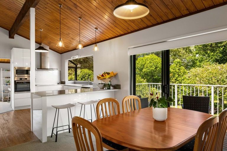 Photo of property in 2 Gellibrand Place, Omokoroa, 3114