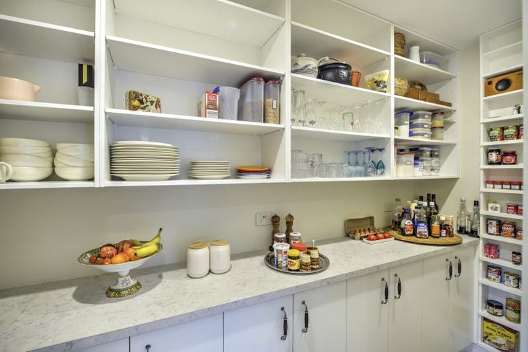 Photo of property in 74 Feist Street, Carterton, 5713