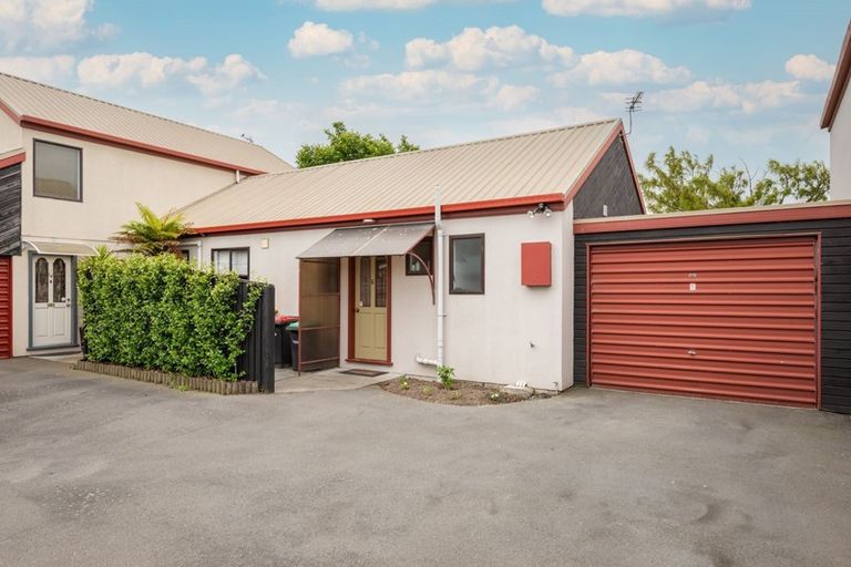 Photo of property in 2/129 Clarence Street, Riccarton, Christchurch, 8011