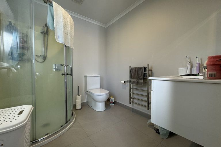 Photo of property in 6 Vahsel Bay Place, Wigram, Christchurch, 8025