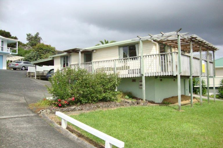 Photo of property in 11 Yorke Road, Haruru, 0204