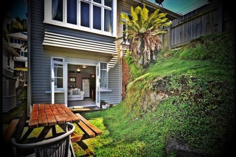 Photo of property in 1/17 Clifton Terrace, Kelburn, Wellington, 6012