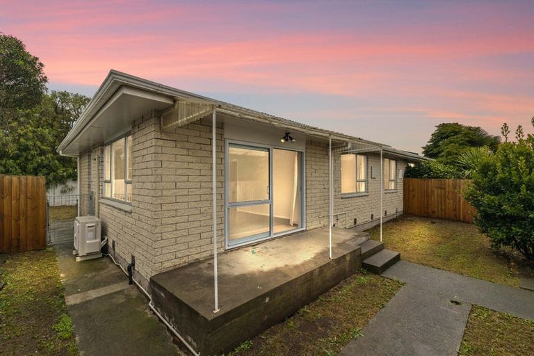 Photo of property in 2/2 Bayswater Crescent, Bromley, Christchurch, 8062