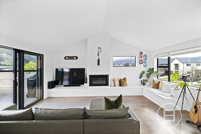 Photo of property in 15 Lorne Street, Lake Hayes, Queenstown, 9304
