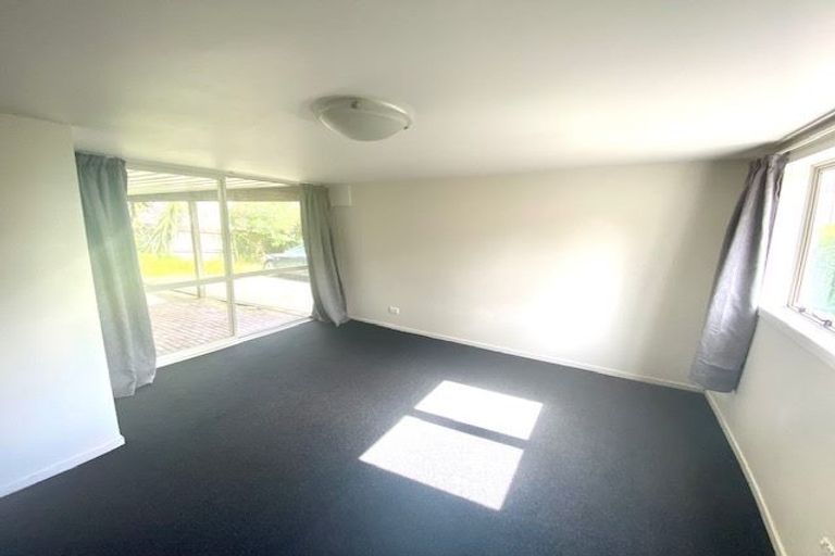 Photo of property in 318 West Coast Road, Glen Eden, Auckland, 0602