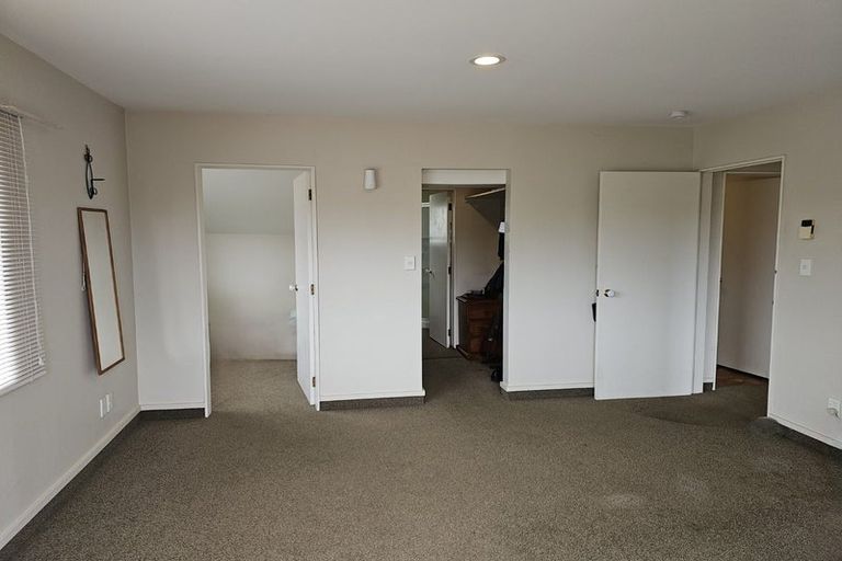 Photo of property in 7 Lanyon Place, Whitby, Porirua, 5024