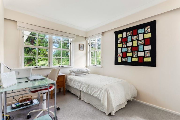 Photo of property in 4 Freemans Way, Pinehaven, Upper Hutt, 5019