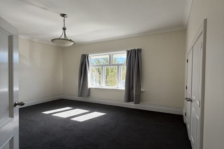 Photo of property in 13 Brougham Street, Mount Victoria, Wellington, 6011
