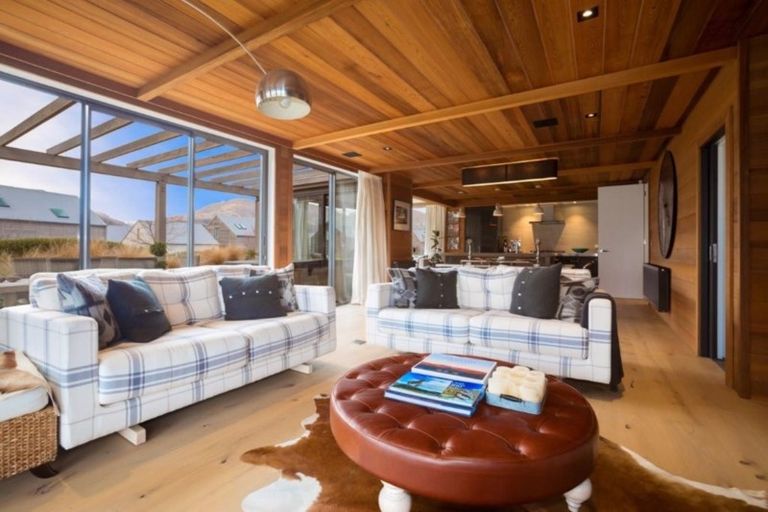 Photo of property in 4 Torea Lane, Arrowtown, Queenstown, 9371