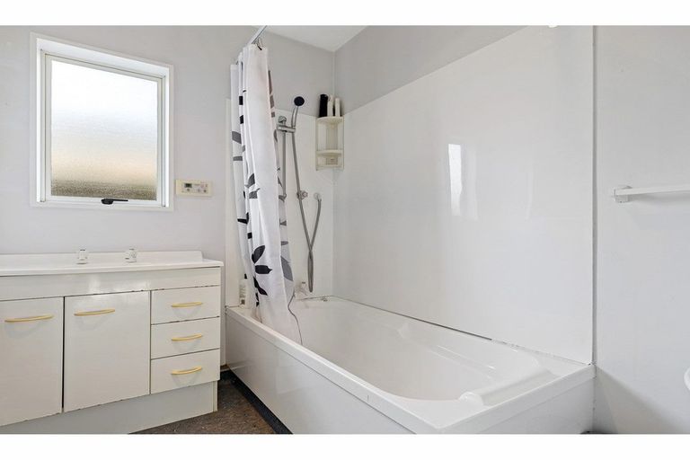 Photo of property in 371c Pages Road, Aranui, Christchurch, 8061