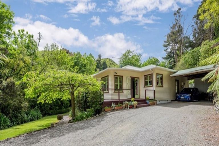 Photo of property in 160 Mangaone Road, Hautere, Otaki, 5582