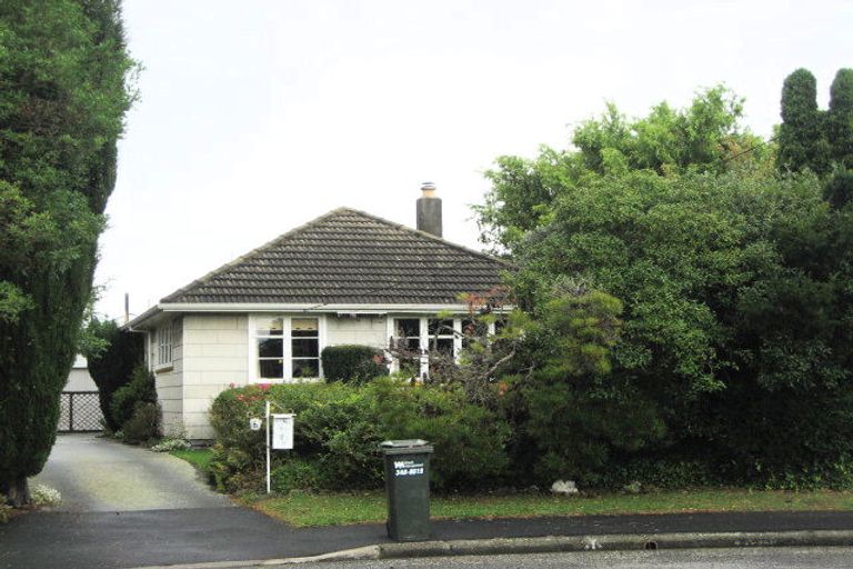 Photo of property in 6 Westcott Street, Dallington, Christchurch, 8061