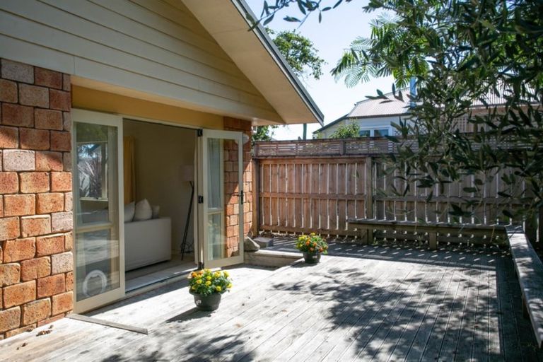 Photo of property in 86b Moore Street, Leamington, Cambridge, 3432