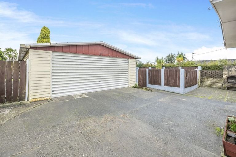 Photo of property in 30 Sunnypark Avenue, Rosehill, Papakura, 2113