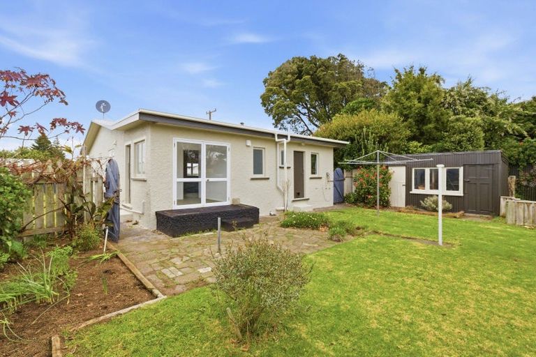 Photo of property in 15 Taupata Street, Castlecliff, Whanganui, 4501