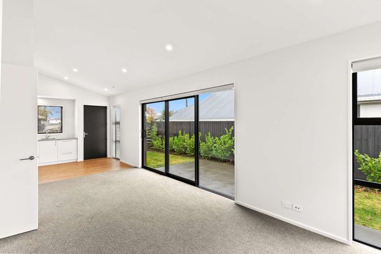 Photo of property in 1/11 Halliwell Avenue, Papanui, Christchurch, 8052