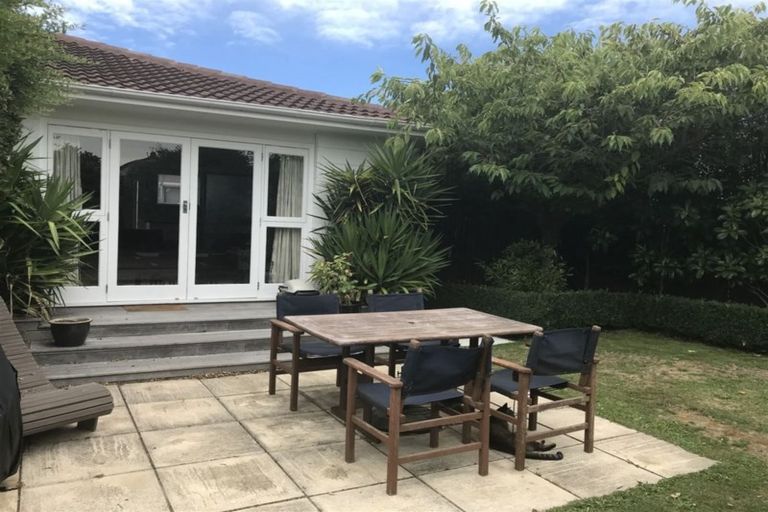 Photo of property in 2/40a Brookside Terrace, Bryndwr, Christchurch, 8053