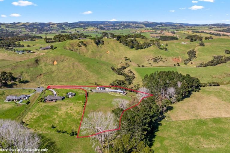 Photo of property in 207 Fletcher Road, Waimauku, 0881