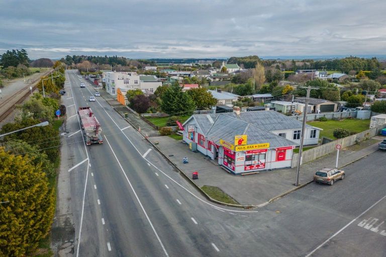 Photo of property in 32 Waimate Highway, Makikihi, Waimate, 7978