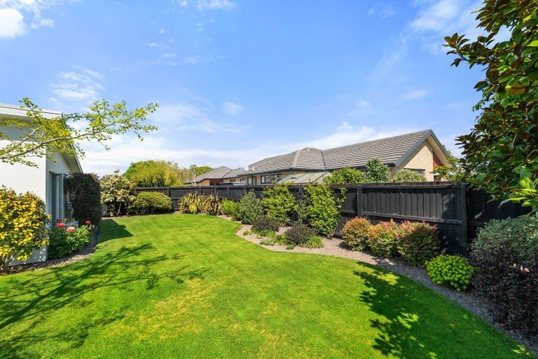 Photo of property in 15 Riverwood Boulevard, Redwood, Christchurch, 8051