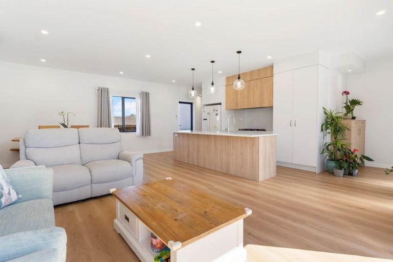 Photo of property in 33b Galsworthy Place, Bucklands Beach, Auckland, 2014