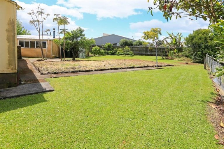 Photo of property in 147 Bruce Mclaren Road, Henderson, Auckland, 0612