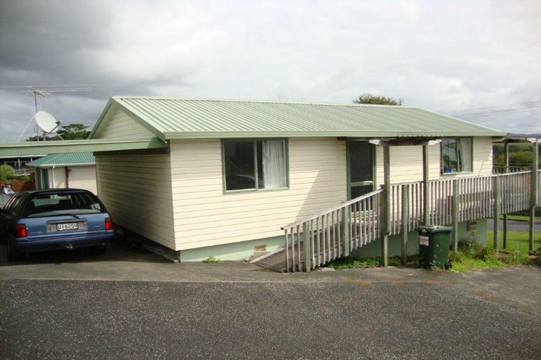 Photo of property in 11 Yorke Road, Haruru, 0204