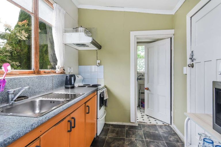 Photo of property in 54 Walter Street, The Glen, Dunedin, 9011