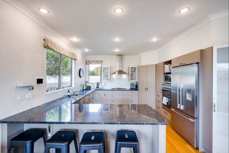 Photo of property in 154b Avondale Road, Greenmeadows, Napier, 4112