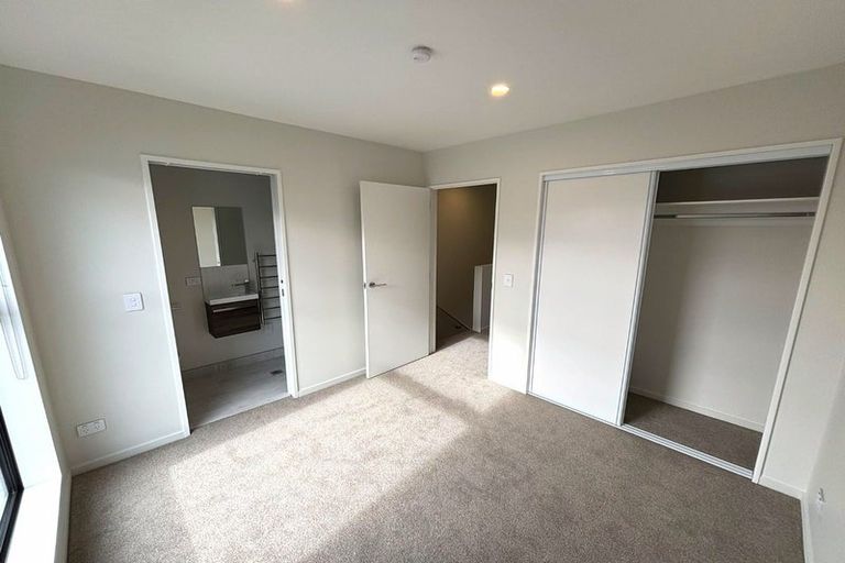 Photo of property in 22b Lancaster Road, Beach Haven, Auckland, 0626