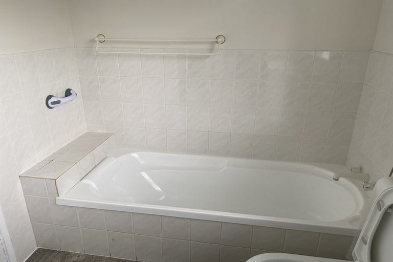 Photo of property in 6 Eban Avenue, Hillcrest, Auckland, 0627