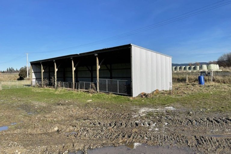 Photo of property in 125-127 Bell Road, Waiwhetu, Lower Hutt, 5010