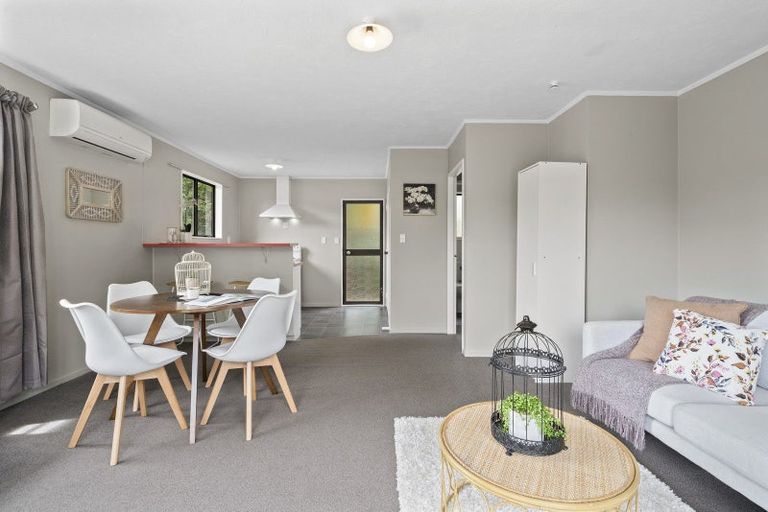 Photo of property in 1a Sunny Grove, Wainuiomata, Lower Hutt, 5014