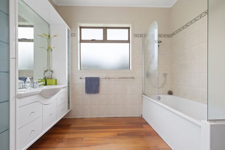 Photo of property in 71 East Street, Pukekohe, 2120