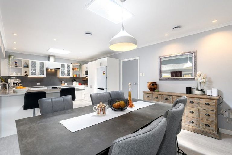 Photo of property in 69 Ngatai Road, Otumoetai, Tauranga, 3110