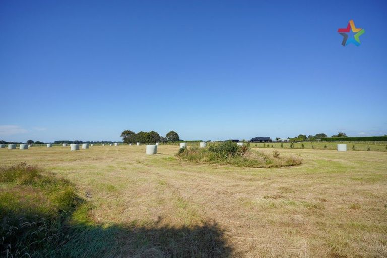 Photo of property in 15 Weir Road, Waianiwa, Invercargill, 9874