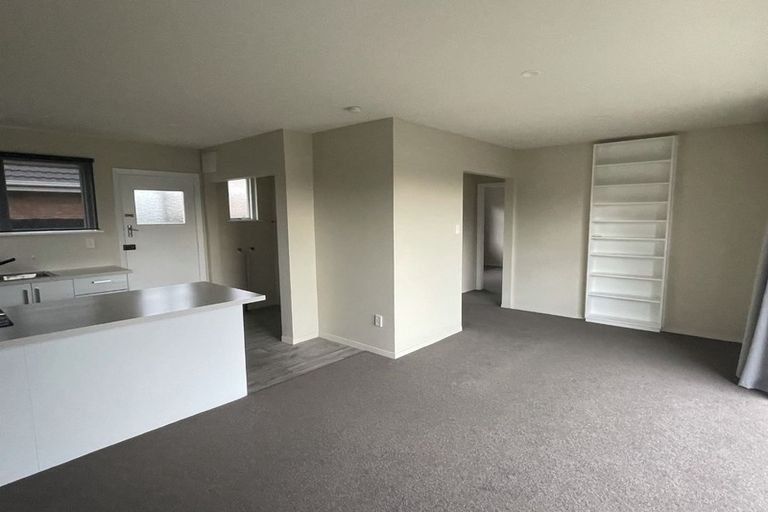 Photo of property in 1/78 Middlepark Road, Sockburn, Christchurch, 8042