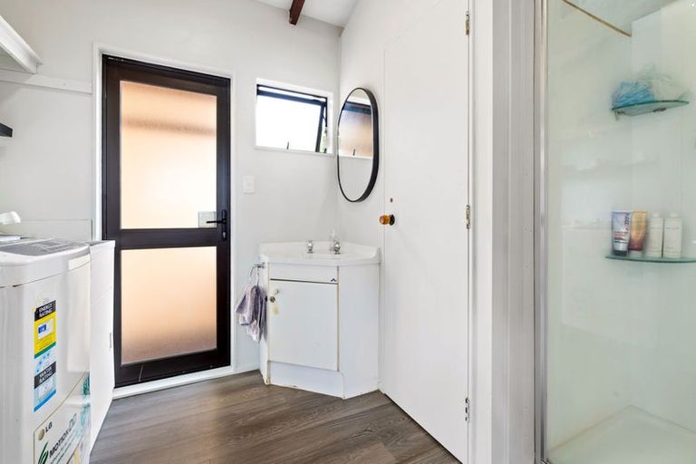 Photo of property in 23 Valley Road, Hikurangi, 0114