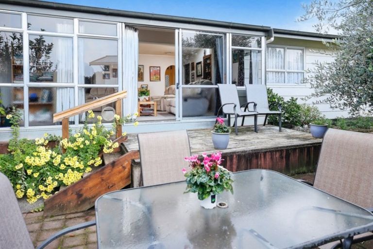 Photo of property in 16 Lindsay Crescent, Nawton, Hamilton, 3200