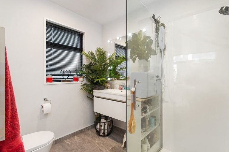 Photo of property in 6 Lazarus Lane, Halswell, Christchurch, 8025