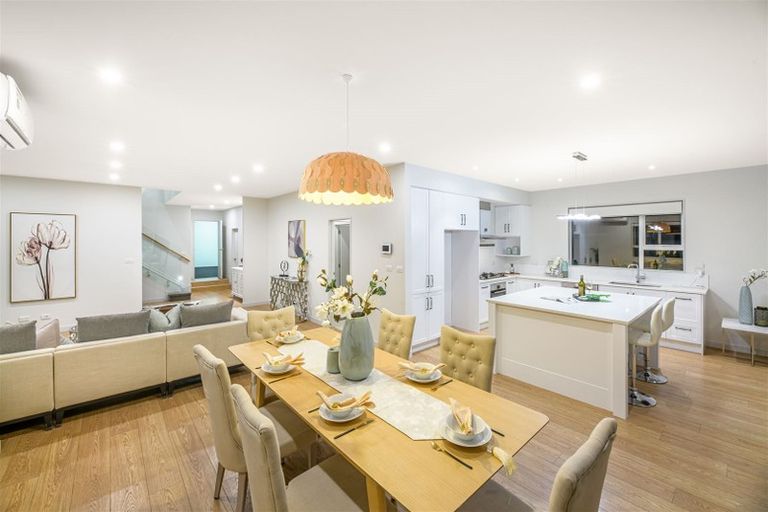 Photo of property in 34a Exmouth Road, Northcote, Auckland, 0627