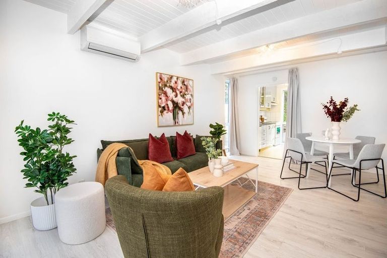 Photo of property in 22a Ranelagh Street, Karori, Wellington, 6012