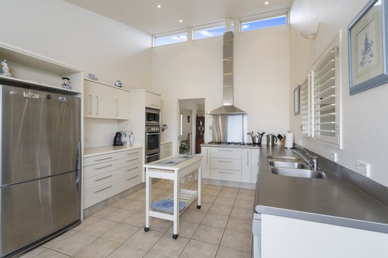 Photo of property in 54 Riverview Road, Kerikeri, 0230