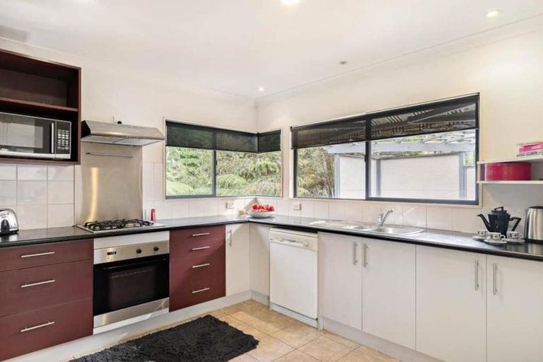 Photo of property in 23/23 Bush Lane, Northcote Point, Auckland, 0627