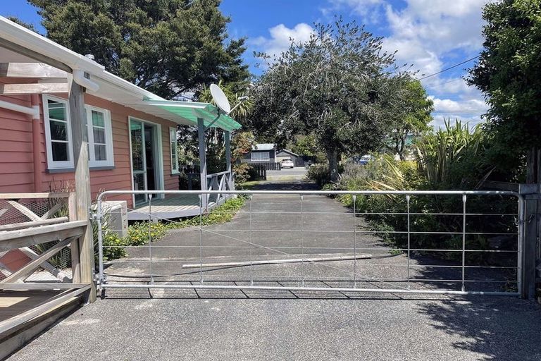 Photo of property in 7 Shoemaker Road, Waipu, 0510