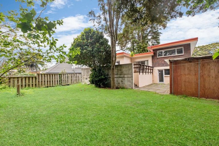 Photo of property in 52 Lawrence Crescent, Hillpark, Auckland, 2102
