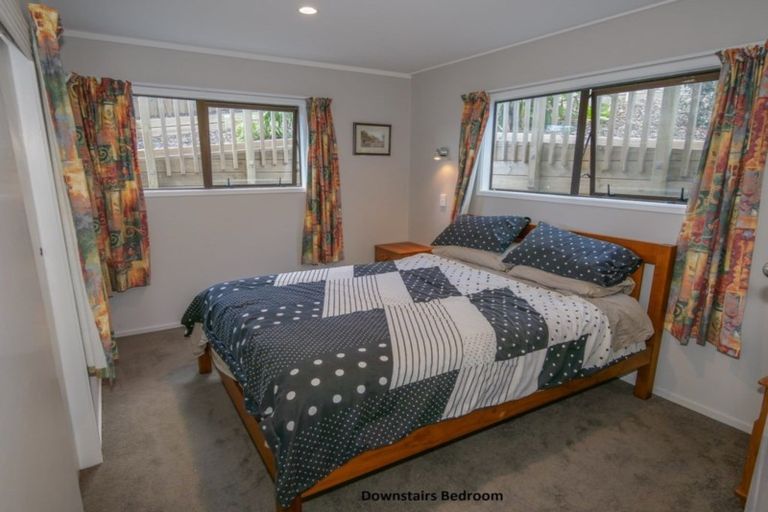 Photo of property in 20 Stratford Drive, Cable Bay, 0420